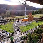 Dom wakacyjny Nad Dziką Orlicą Z Jacuzzi Poniatow