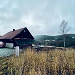 Dom wakacyjny Nad Dziką Orlicą Z Jacuzzi Poniatow