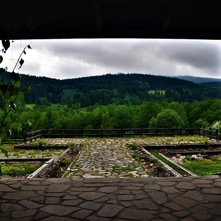 Nad Dzika Orlica Z Jacuzzi 펜션 Poniatow