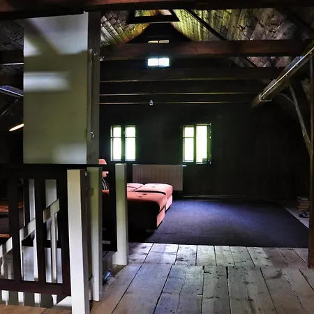 Nad Dzika Orlica Z Jacuzzi 펜션 *