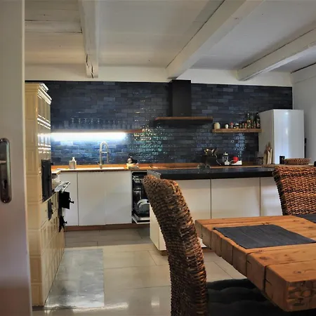 펜션 Nad Dzika Orlica Z Jacuzzi Poniatow