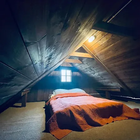 Nad Dzika Orlica Z Jacuzzi 펜션 Poniatow