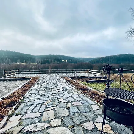 Nad Dzika Orlica Z Jacuzzi 펜션 Poniatow