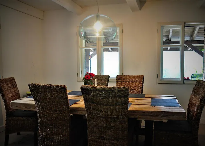 Nad Dzika Orlica Z Jacuzzi Holiday home *