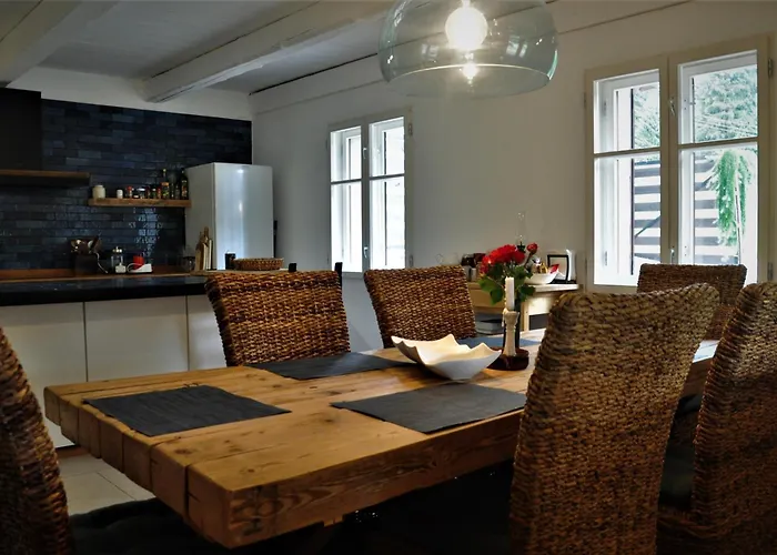 Holiday home Nad Dzika Orlica Z Jacuzzi Poniatow