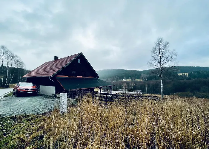 Holiday home Nad Dzika Orlica Z Jacuzzi Poniatow